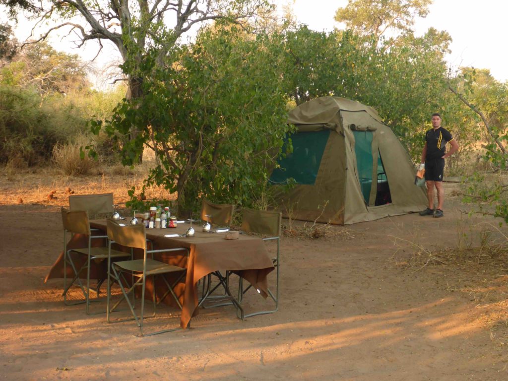 www.iamcalgary.ca IAmCalgary 2016 Cycle Mashatu Botswana Safari Camp Dining Table